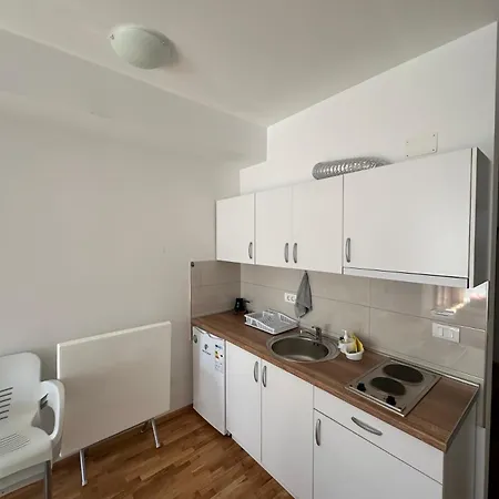 אוהריד Apartments Nora מראה חיצוני תמונה