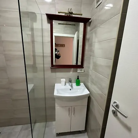 אוהריד Apartments Nora מראה חיצוני תמונה
